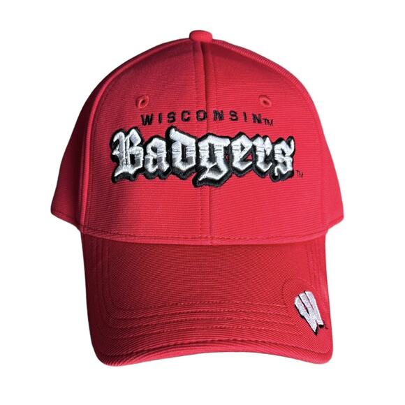 Wisconsin Badgers NCAA Signatures Red Baseball Cap Hat Strapback, One Size, NEW - Picture 1 of 8
